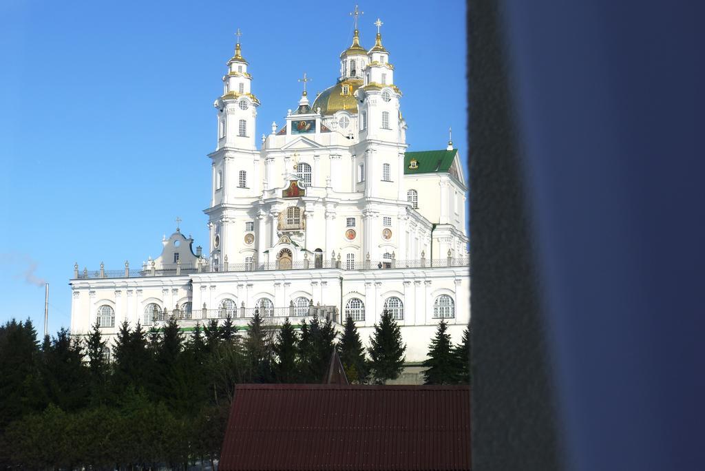 Optima Pochayiv Hotel Pochaiv Exterior foto